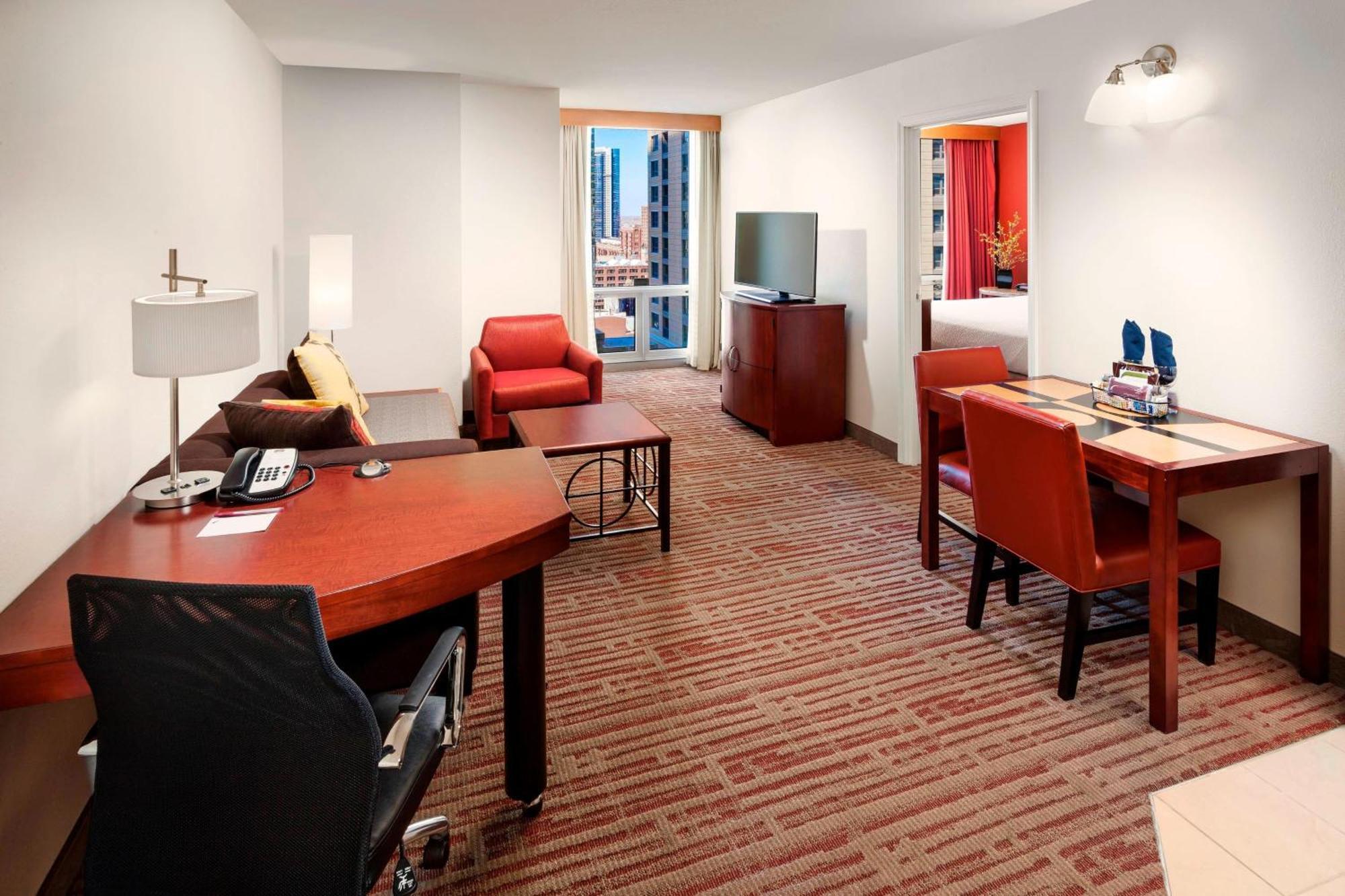 Residence Inn By Marriott Chicago Downtown/River North מראה חיצוני תמונה