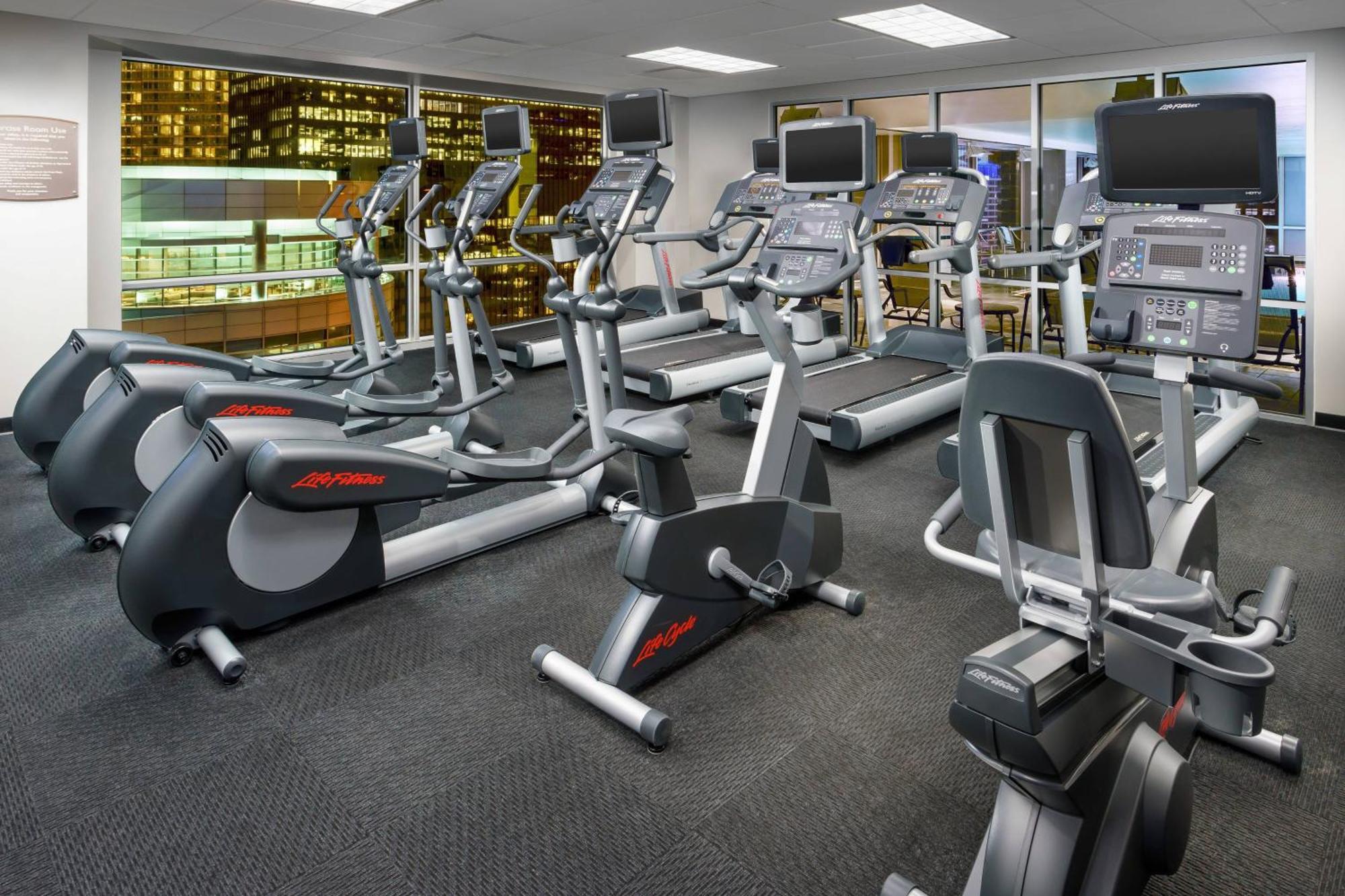 Residence Inn By Marriott Chicago Downtown/River North מראה חיצוני תמונה